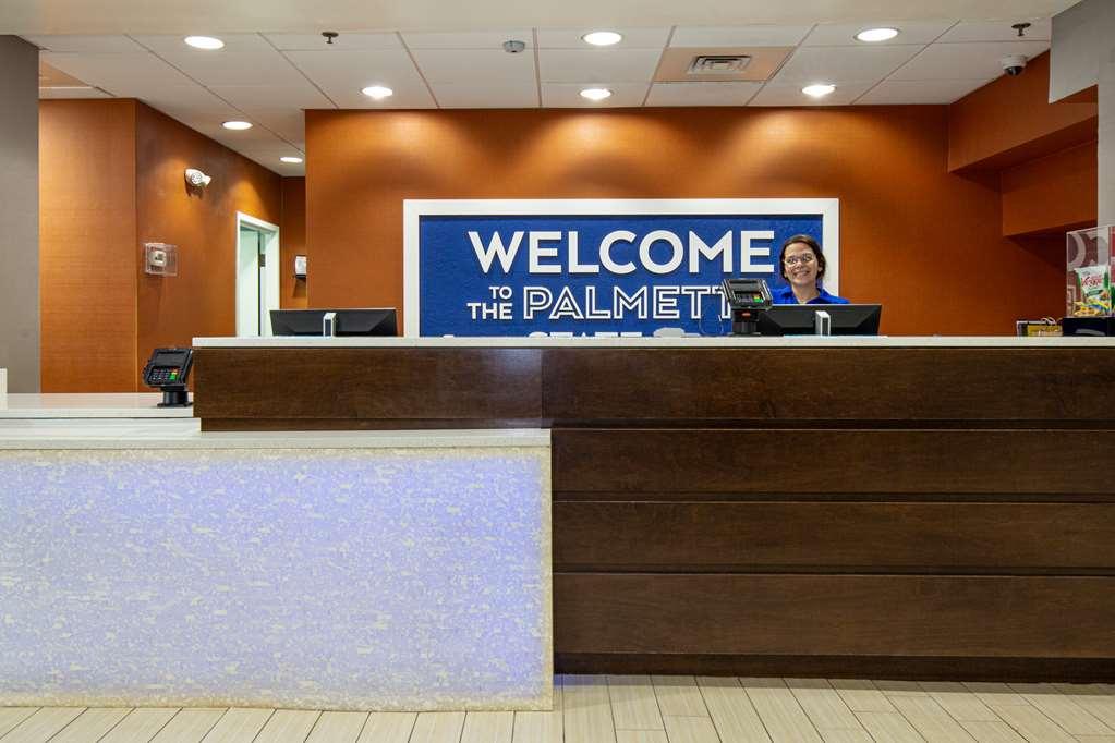 Hampton Inn Columbia I-26/Harbison Blvd Eksteriør billede
