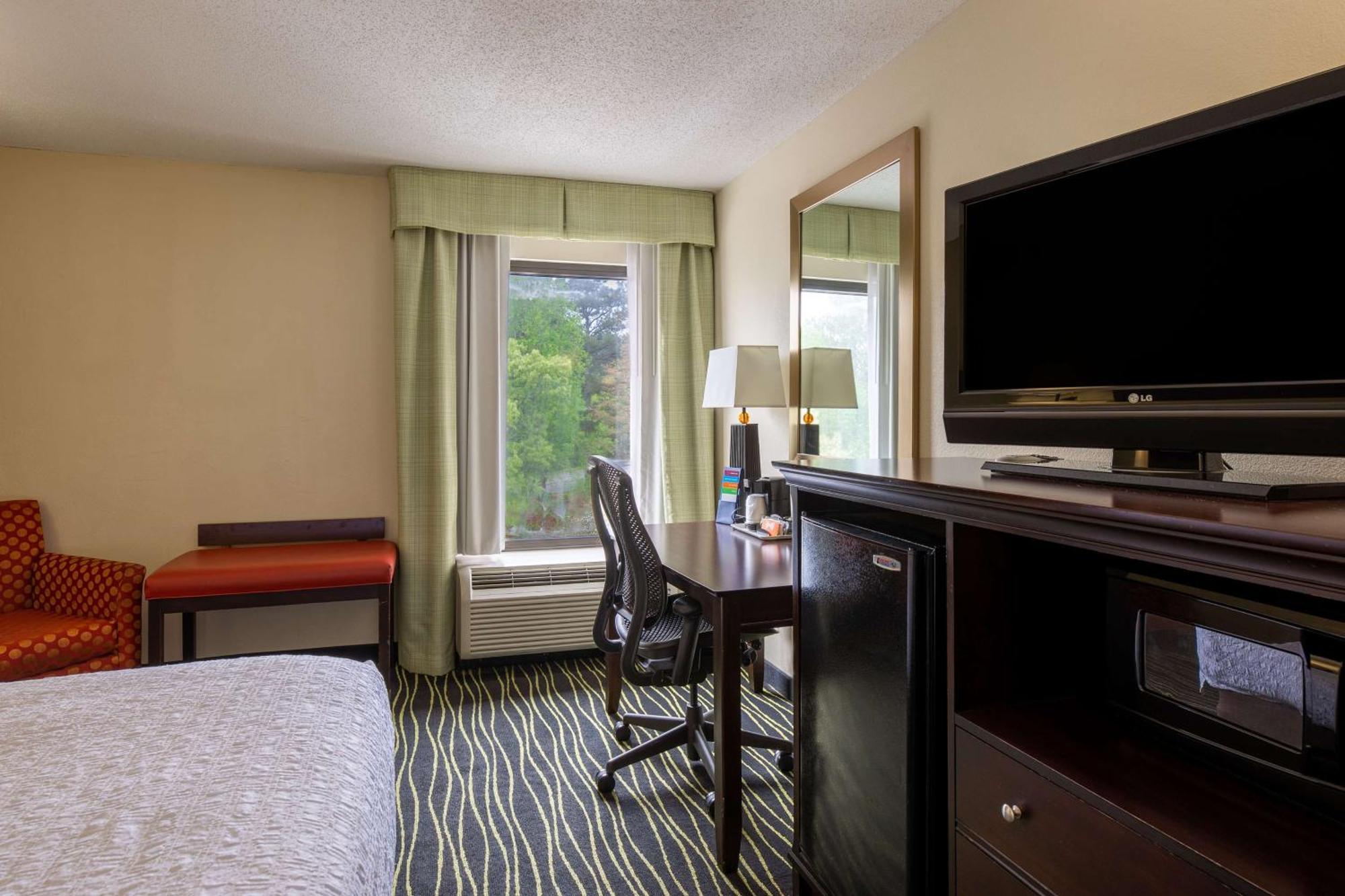 Hampton Inn Columbia I-26/Harbison Blvd Eksteriør billede